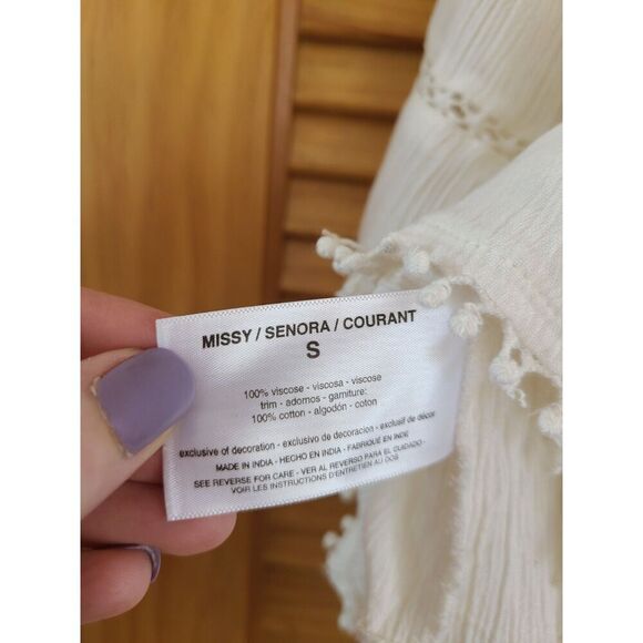 Vtg America Blues Embroidered Floral Boho Peasant Top Blouse SMALL Bell Sleeves - Picture 6 of 7